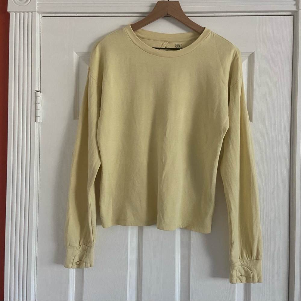 Athleta Girl beachy breeze girls sweatshirt XL 14 great condition faded yellow